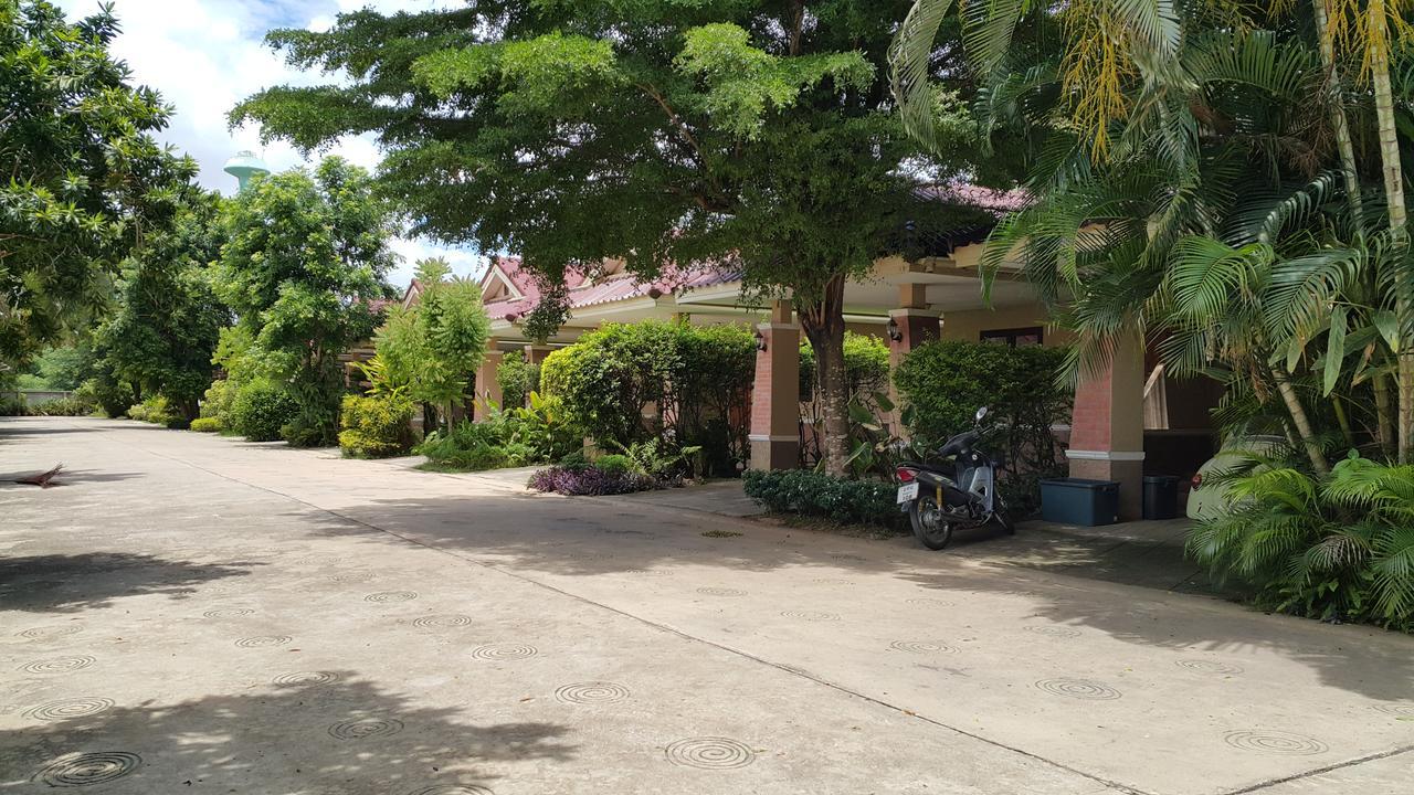 Garden Corner Resort & Hotel Phitsanulok Luaran gambar